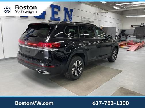 2025 Volkswagen Atlas 2.0T SE