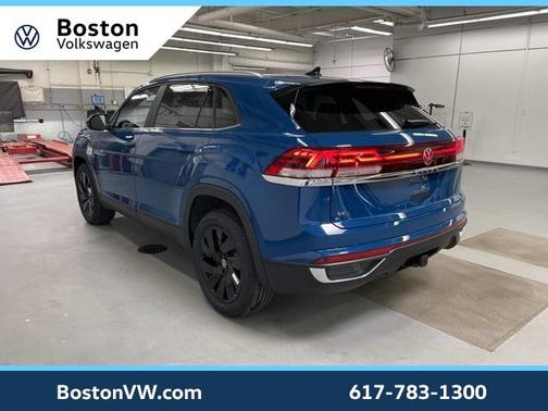 2025 Volkswagen Atlas Cross Sport 2.0T SE w/Technology