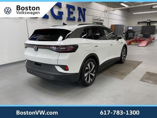2023 Volkswagen ID.4 Pro