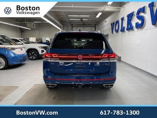 2025 Volkswagen Atlas 2.0T SEL Premium R-Line