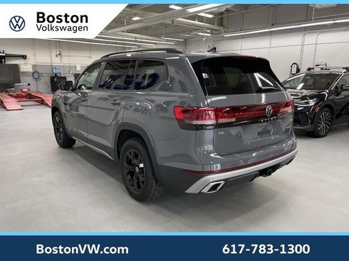 2025 Volkswagen Atlas 2.0T Peak Edition