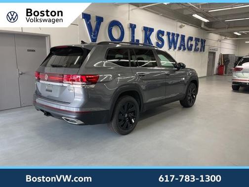 2025 Volkswagen Atlas 2.0T SE