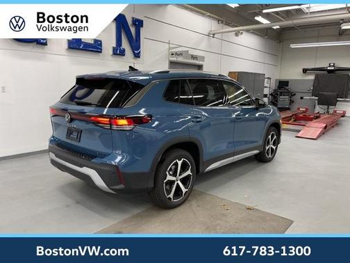 2025 Volkswagen Tiguan 2.0T SE