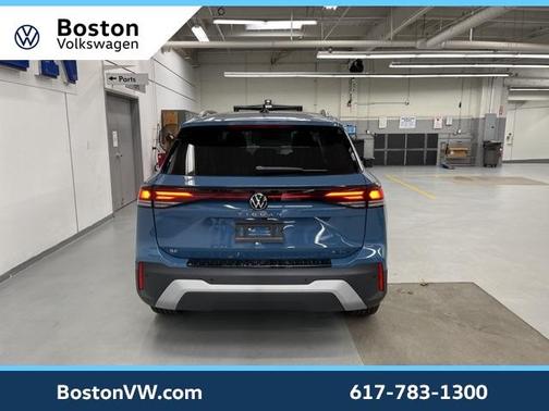 2025 Volkswagen Tiguan 2.0T SE