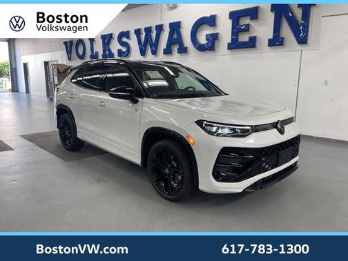 2025 Volkswagen Tiguan 2.0T SE R-Line Black