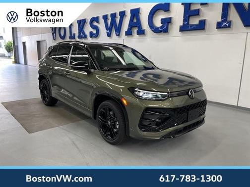 2025 Volkswagen Tiguan 2.0T SE R-Line Black