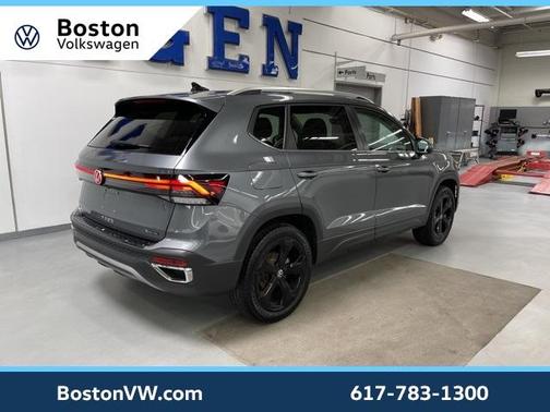 2025 Volkswagen Taos 1.5T SEL