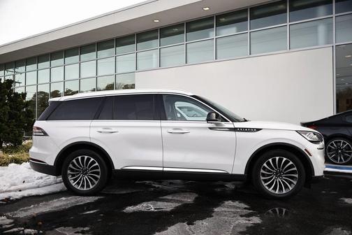 2022 Lincoln Aviator Reserve