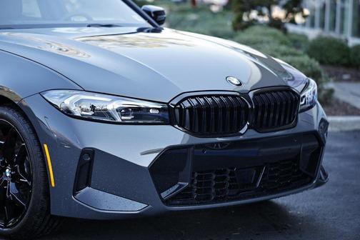 2026 BMW 330 i xDrive