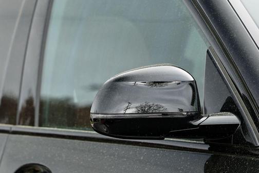 Black Sapphire Metallic 2026 BMW X5 xDrive50e