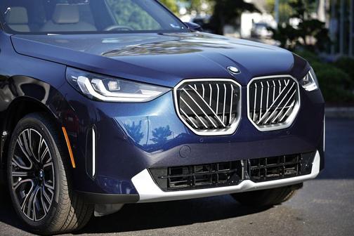 Tanzanite Blue II Metallic 2026 BMW X3 30 xDrive