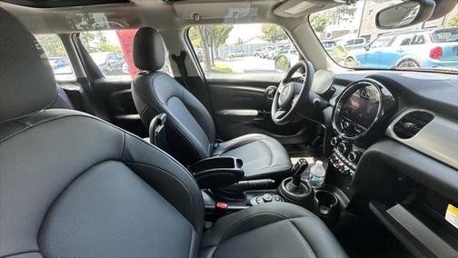 2023 MINI Hardtop Cooper
