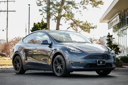 2022 Tesla Model Y Long Range