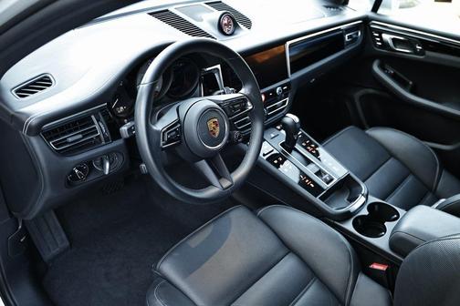 2023 Porsche Macan S