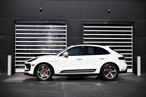 2023 Porsche Macan S