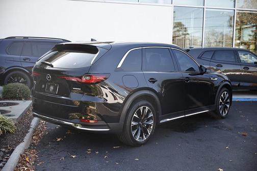 2024 Mazda CX-90 PHEV Premium Plus