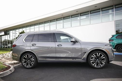 2026 BMW X7 xDrive40i