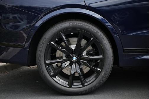 2026 BMW X7 M60i