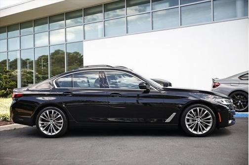 2022 BMW 530 530i