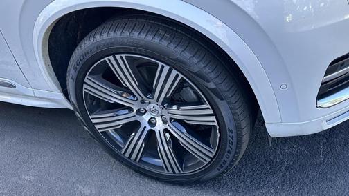 2022 Volvo XC90 T6 Inscription