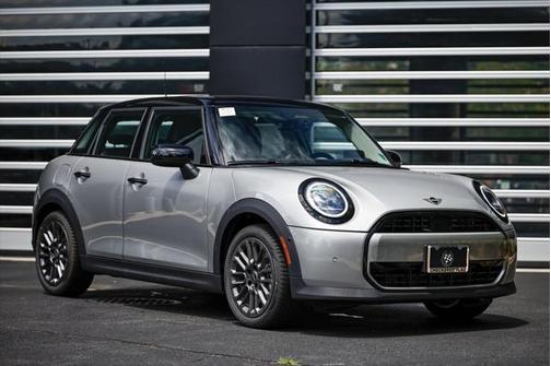 2025 MINI Hardtop Cooper
