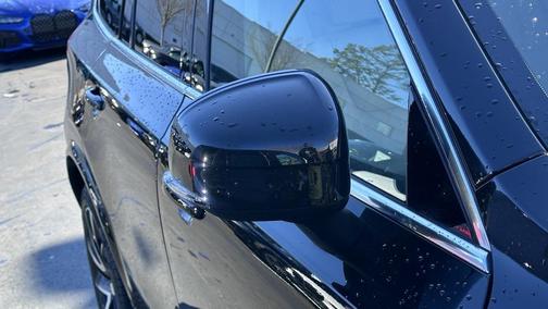 2023 Volvo XC90 B5 Plus