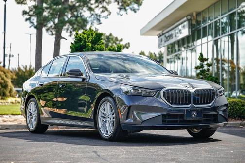 2025 BMW 530 530i xDrive