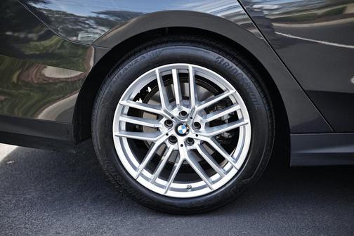 2025 BMW 530 530i xDrive