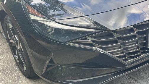 2021 Hyundai ELANTRA Limited