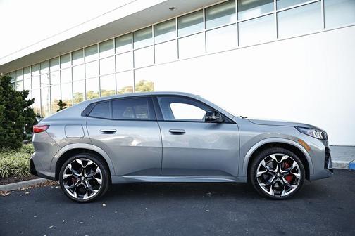 2025 BMW X2 xDrive28i