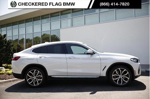 2022 BMW X4 xDrive30i