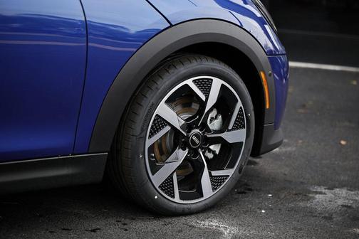 2026 MINI Hardtop Oxford Edition