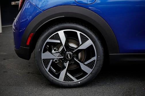 2026 MINI Hardtop Oxford Edition