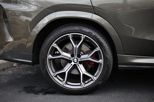 2024 BMW X6 xDrive40i