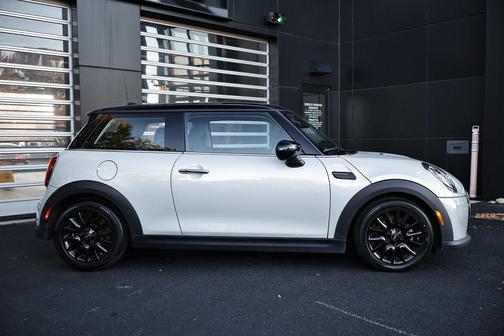 2023 MINI Hardtop Cooper