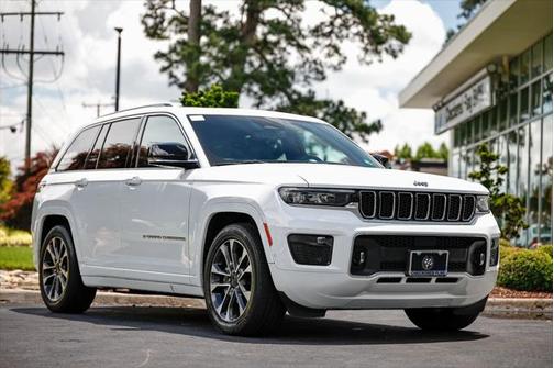 2022 Jeep Grand Cherokee Overland