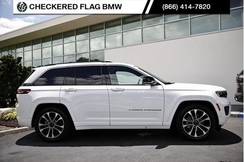 2022 Jeep Grand Cherokee Overland