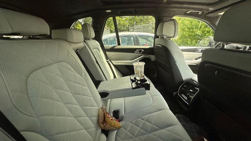 Manhattan Green Metallic 2024 BMW X5 xDrive40i