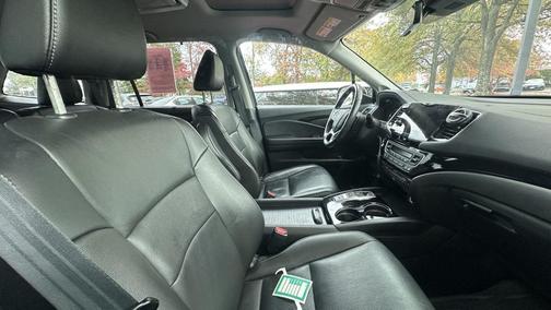 2019 Honda Pilot Touring 8-Passenger