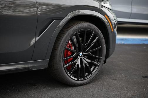 2026 BMW X6 xDrive40i