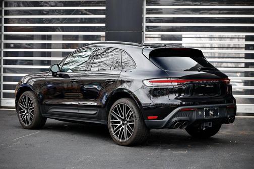 2024 Porsche Macan AWD