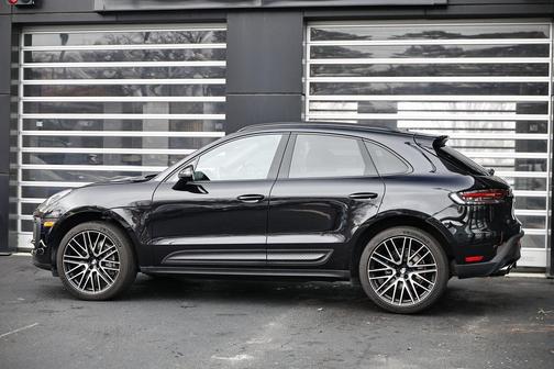 2024 Porsche Macan AWD
