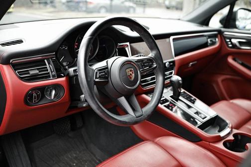 2024 Porsche Macan AWD