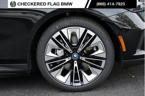2025 BMW i5 eDrive40