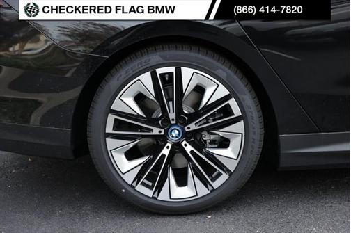 2025 BMW i5 eDrive40