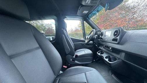 2024 Mercedes-Benz Sprinter 2500 Cargo 144 WB