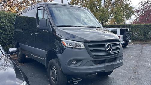 2024 Mercedes-Benz Sprinter 2500 Cargo 144 WB
