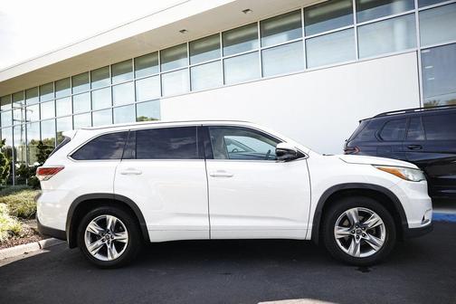 2016 Toyota Highlander Limited Platinum