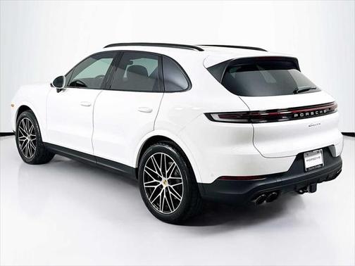 2024 Porsche Cayenne AWD