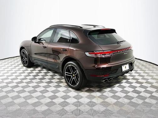 Photo 4 of 30 of 2021 Porsche Macan Base